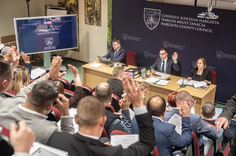 Consiliul Județean Harghita aprobă bugetul pe 2026: 828,46 mil. lei venituri, 907,98 mil. lei cheltuieli