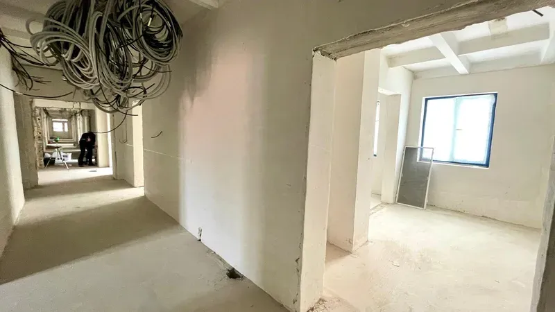 Lucrările de renovare energetică a Secției de Psihiatrie Zărnești avansează: 70,14% implementare