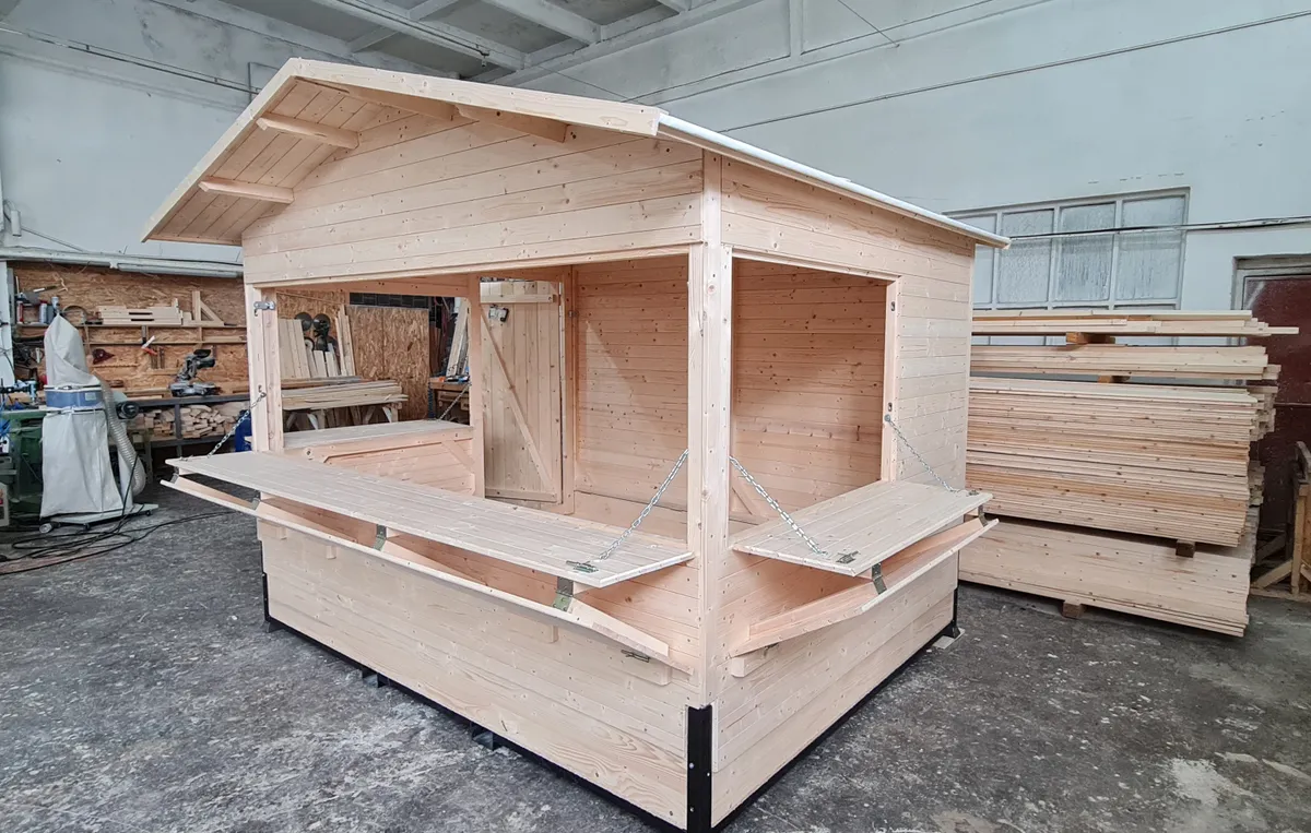 Casuta pentru targ 3,00×2,40 m din lemn pliabila