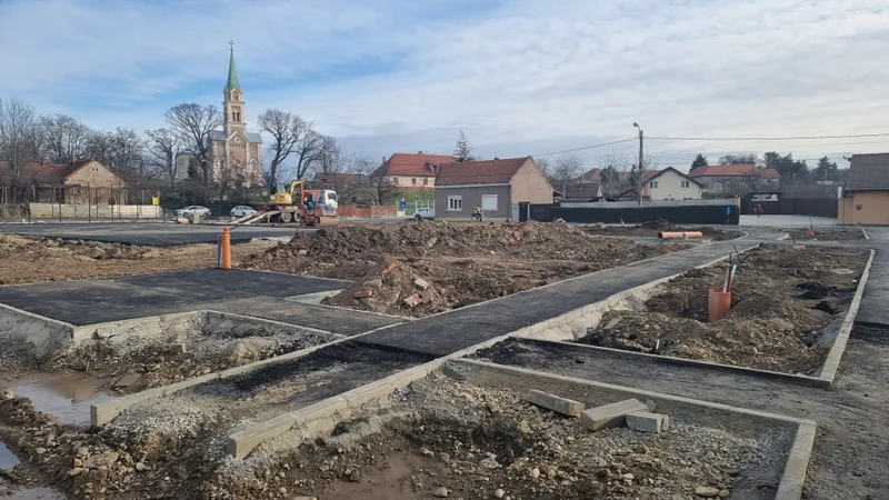 Avansează lucrările la Parcul Rectorului din Episcopia Bihor