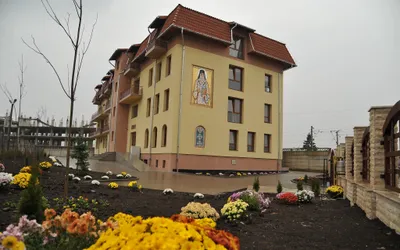 Centrul de Îngrijiri Paliative „Sfântul Nectarie” - un deceniu de funcționare și peste 5.800 de pacienți tratați