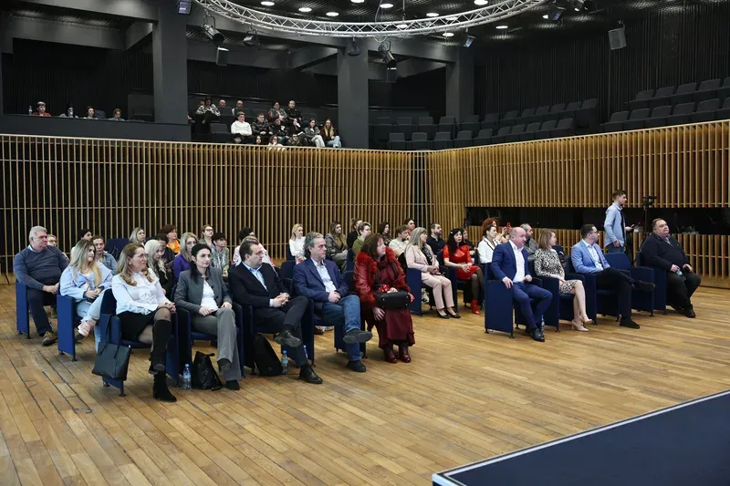 Demararea implementării proiectului 'Primii pași spre viitor – Sprijin și incluziune pentru copii' (SMIS 336774), în județul Timiș