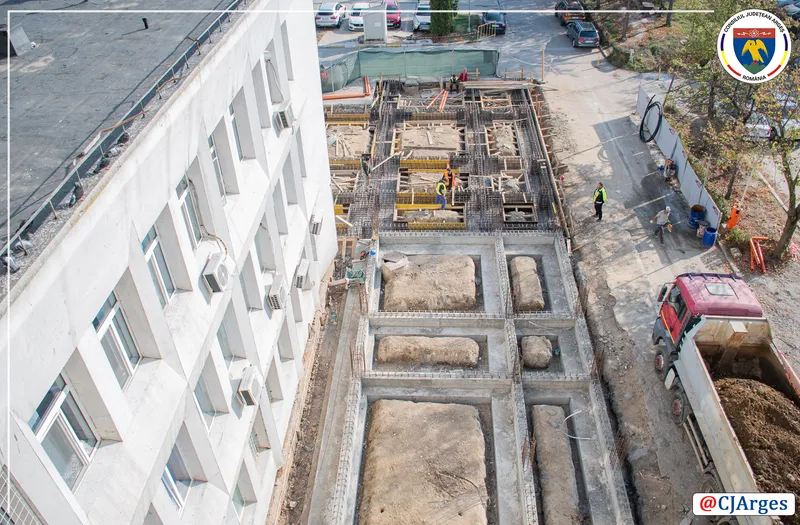 Inspecție pe șantierele de la Spitalul Județean Argeș. Marile proiecte monitorizate de conducerea CJ Argeș