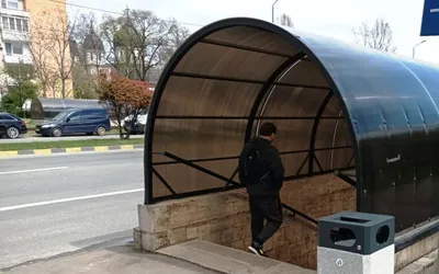 Peste 50 de coșuri stradale din beton au fost montate în zone  expuse la vandalism