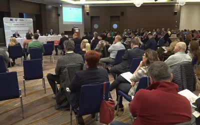 Dezbaterea privind implementarea Strategiei naţionale de dezvoltare durabilă a avut loc la Pitești