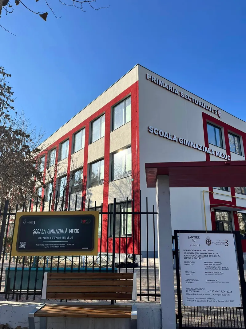 Încă o școală proaspăt renovată în Sectorul 3!