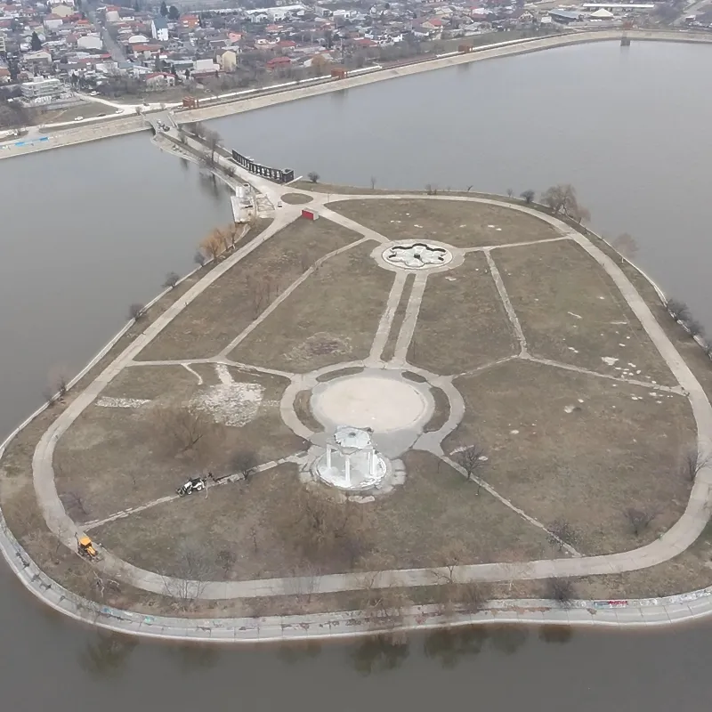 Insula Lacul Morii a intrat, de azi, în reabilitare