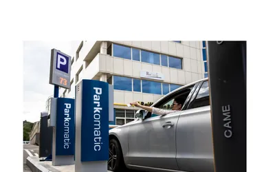 Parkomatic: sistemul de parcare automată inteligentă