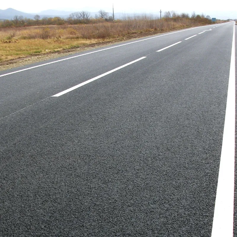 Oferte depuse pentru semnalizări şi marcaje rutiere pe drumurile judeţene din jurul municipiului Braşov