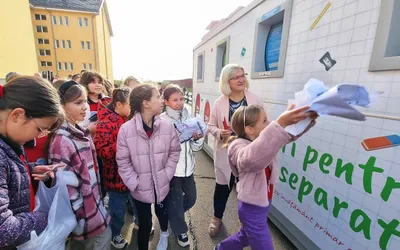 A debutat a doua ediție a concursului „10 cu felicitări pentru  colectarea separată”