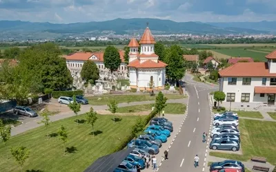 Studiu de Caz cu Adriana Săftoiu. Episodul 2: Ciugud - Smart Village