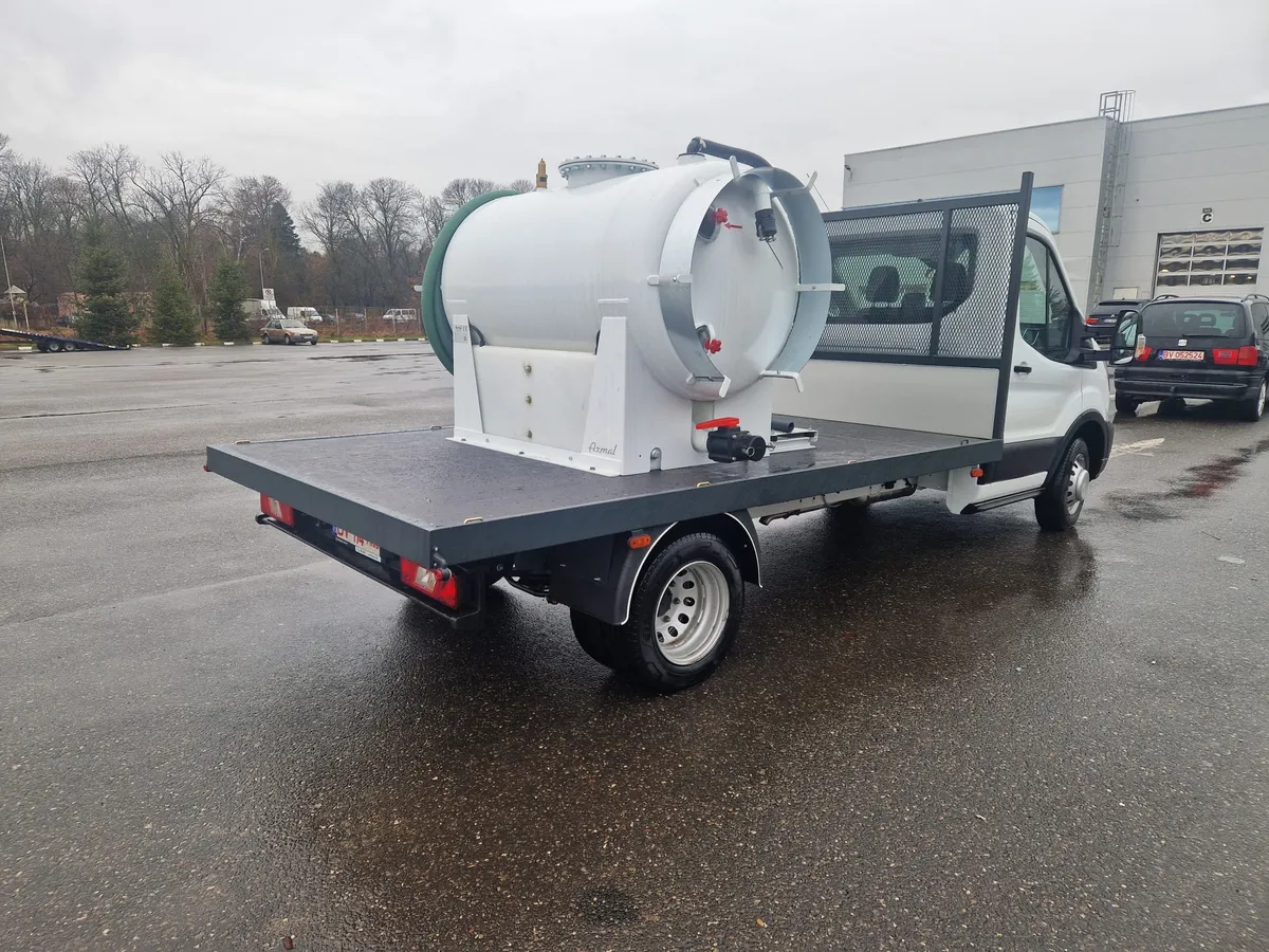 Autovidanja sasiu FORD modul 1000 litrii