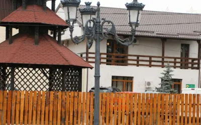 Stâlp Iluminat Decorativ pentru Parc din Fontă R1-S3