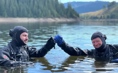 Scafandrii Salvamont Cluj, instruiți la Beliș pentru intervențiile de mare dificultate