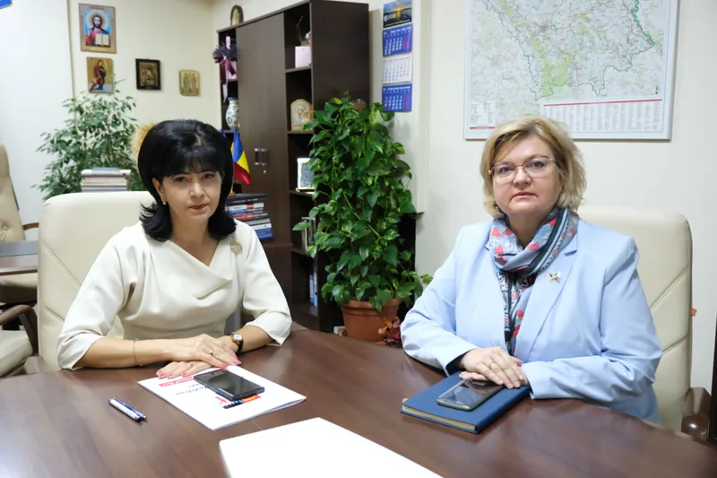 Consiliul Județean Botoșani: Licitație pentru achiziționarea a 26 de  microbuze electrice pentru școli