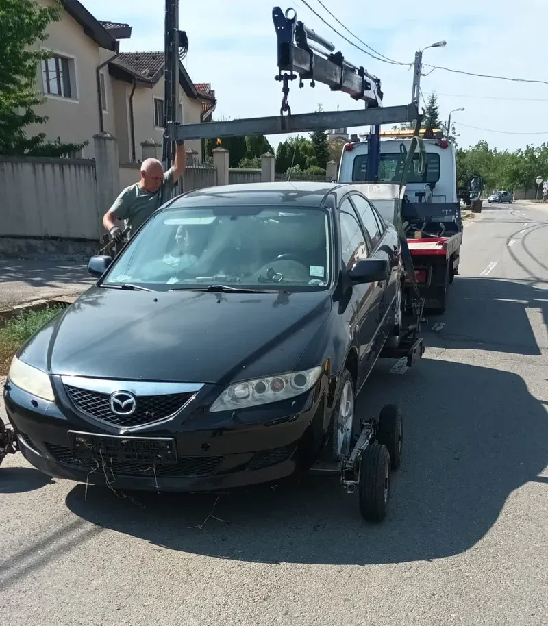 Autovehicul considerat a fi abandonat, ridicat de pe domeniul public în Oradea