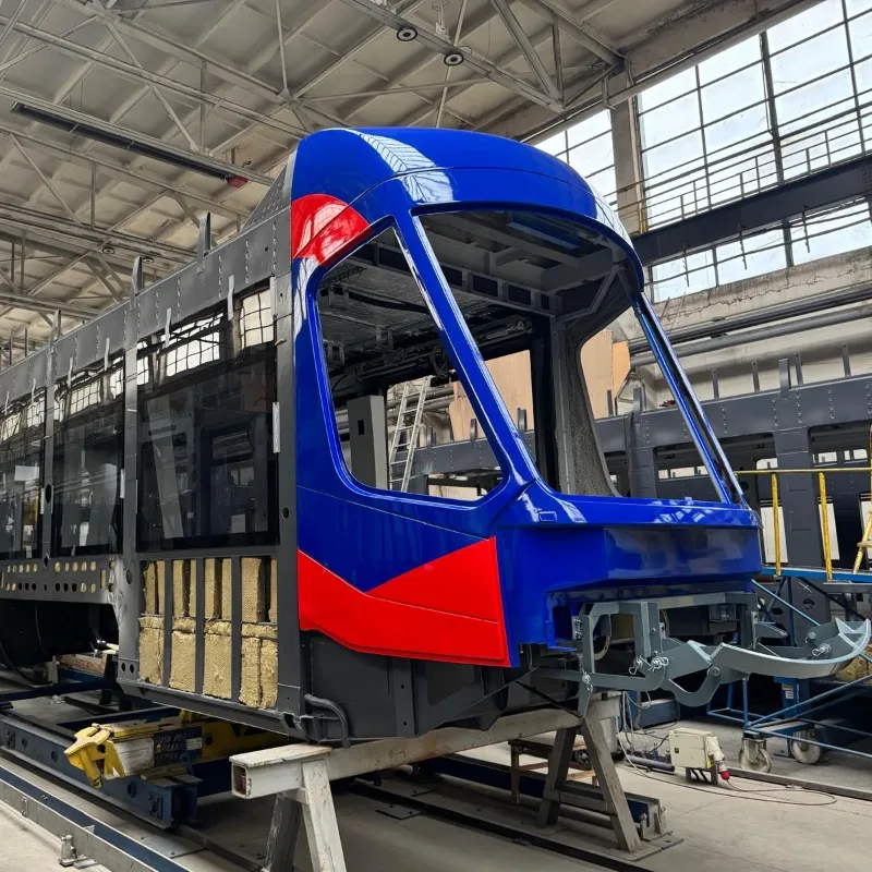 Oradea investește în mobilitate urbană: 9 tramvaie noi și 30 de autobuze electrice  vor moderniza transportul public