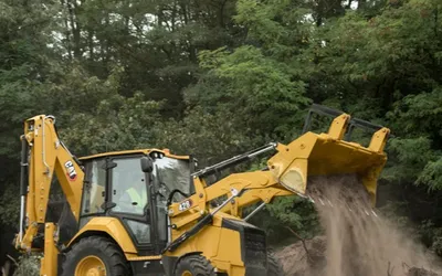 ÎȚI DĂM BULDOEXCAVATORUL CAT® ACUM. PLĂTEȘTI PRIMA RATĂ INTEGRALĂ ÎN 2026!