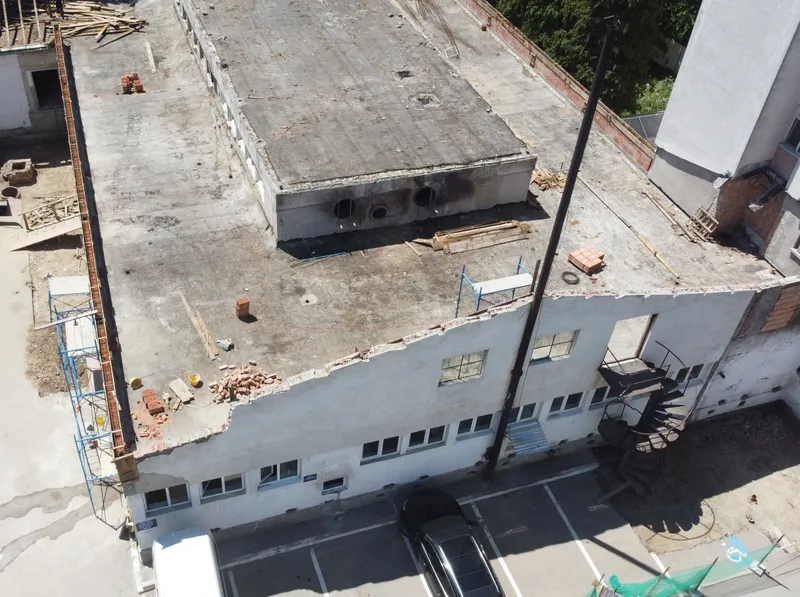 Lucrările de reabilitarea a Blocului alimentar de la Spitalul  Județean avansează în ritm accelerat