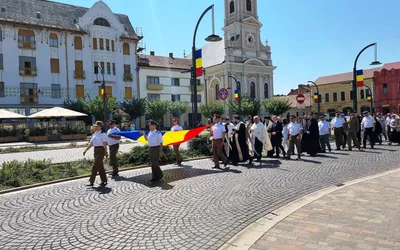 Ziua Drapelului Naţional, marcată printr-un ceremonial militar