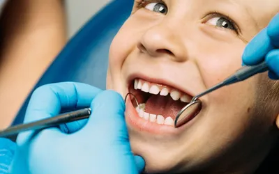 Echipamente medicale noi pentru două cabinete școlare de stomatologie!