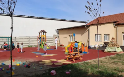 Reparații capitale în unitățile școlare din Oradea