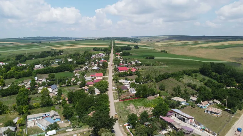 Drumul Avrămeni – Panaitoaia – Dimitrie Cantemir – Mitoc a  intrat în proces de modernizare