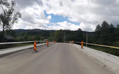 Noul pod peste râul Crișul Repede din Valea Drăganului a fost deschis circulației rutiere