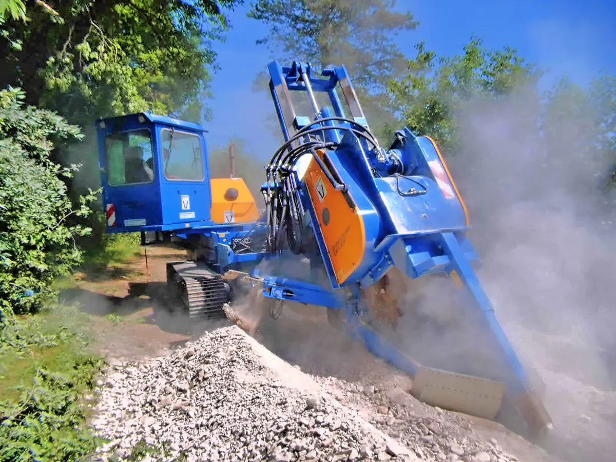 Utilaj de săpat șanțuri GM6 ASR