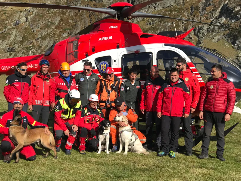 Exercițiu aero spectaculos al Salvamont pe Transfăgărășan