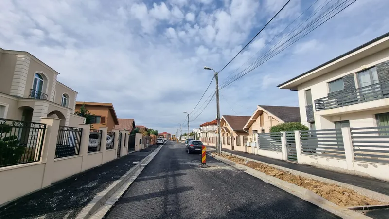 Continuă modernizarea unor străzi din municipiu