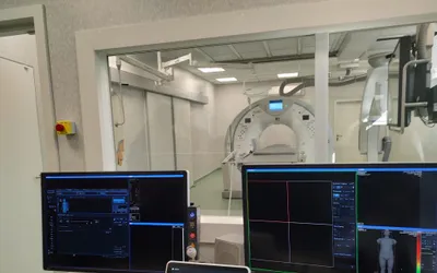 Centrul de radiologie intervențională, dotat cu un sistem angio CT unic în România, își va începe în curând activitatea la Spitalul Județean