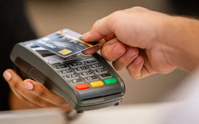 Plăți cu cardul la casieria DAS Deva