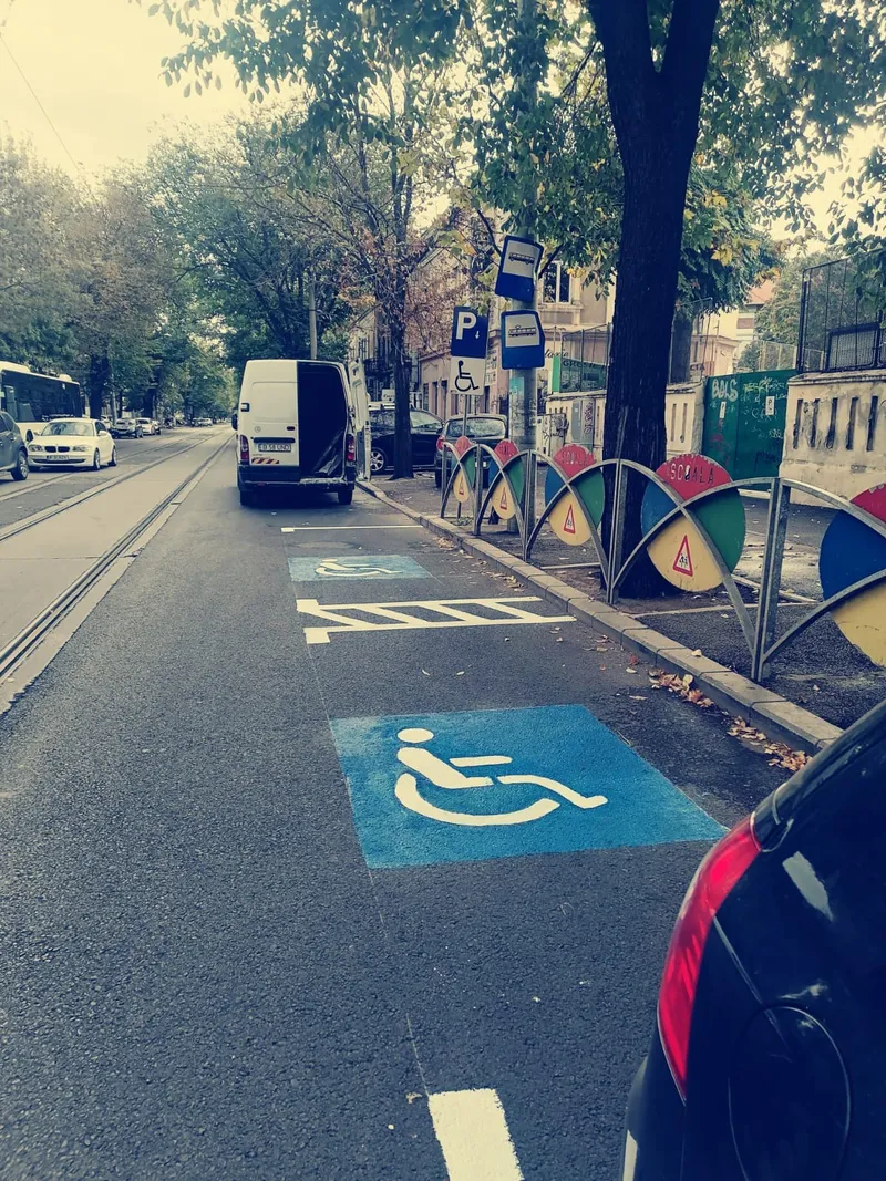 Primăria Capitalei a executat o serie de lucrări  importante pentru desfășurarea în condiții de siguranță a traficului rutier și pietonal