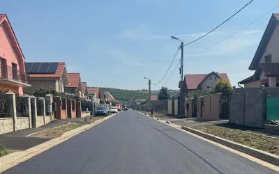 A fost turnat stratul de uzură pe strada Bajor Andor din cartierul Oncea
