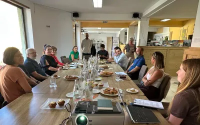 Discuții la Miercurea Ciuc despre dezvoltarea economiei sociale în cadrul proiectului SECON
