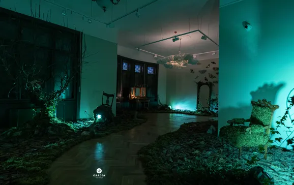 Portal spre Primăvară – Casa Darvas-La Roche