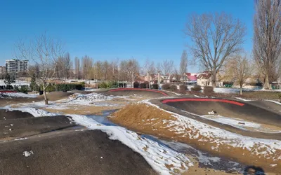Noua pistă de pumptrack din parcul Salca II, la dispoziția  orădenilor