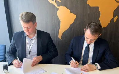 Zboruri către București și Londra, din Oradea | S-a semnat contractul cu operatorul  HiSky