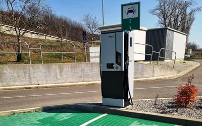 Oradea are 16 noi stații de reîncărcare pentru vehiculele  electrice