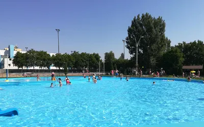 Ştrandul Municipal din Deva îşi închide porţile