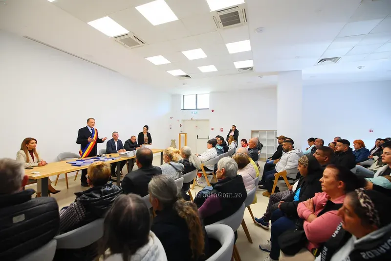 67 de familii din Turda au primit cheile locuințelor sociale de pe strada Negru Vodă