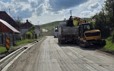Se pregătește asfaltarea pe mai multe tronsoane de drum județean din zona Odorhei