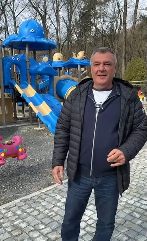 Modernizarea locului de joacă din Parcul ,,Cetate” Deva se apropie de final!