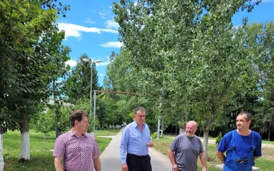 Informații la zi - Aseară, împreună cu directorul general al S.C. Apă Canal 2000 S.A.