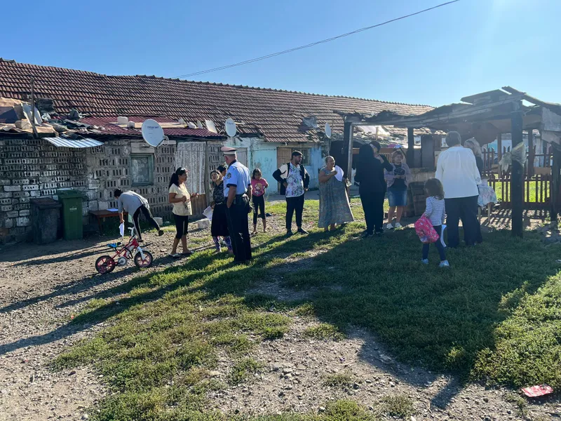 Reprezentanții Primăriei Deva au desfășurat o acțiune de informare și consiliere pe teme de sănătate în comunitatea romă