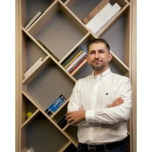 Piața de hosting crește cu peste 10% pe an. Studiu – aproape 40% dintre deținătorii de site-uri  și magazine online din România caută viteză, stabilitate și suport