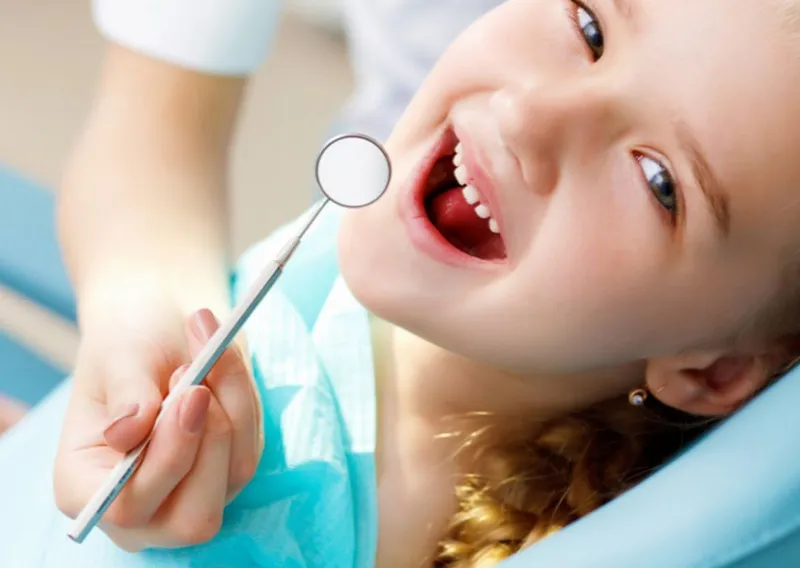 Materiale stomatologice de peste 9.000 de lei pentru cabinetele școlare de medicină dentară