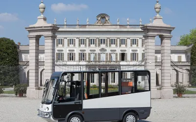 MICROBUZ FULL ELECTRIC ESAGONO model Grifo