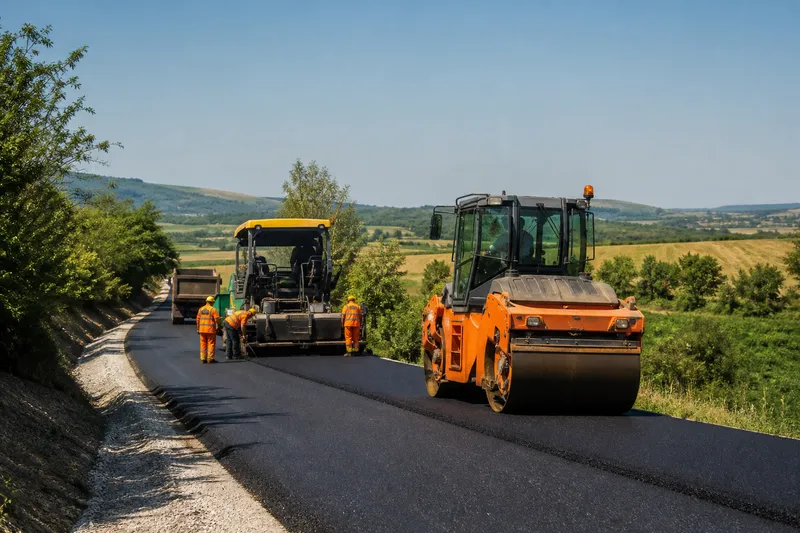 Consiliul Județean Cluj a demarat lucrări de întreținere pe drumul județean DJ 105S (Pata - Boju)